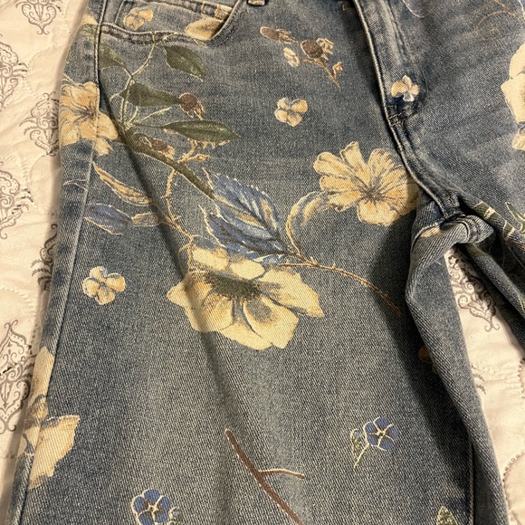 Forever 21 Blue Floral Women Flare Jeans - Picture 7 of 11
